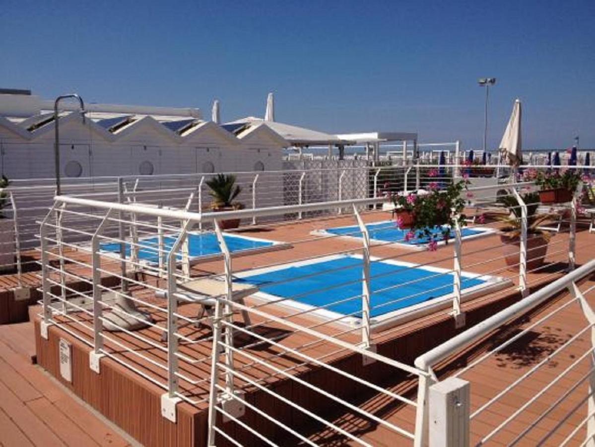 Riccione Beach Hotel - Enjoy Your Summer -Beach Village Incluso Eksteriør bilde